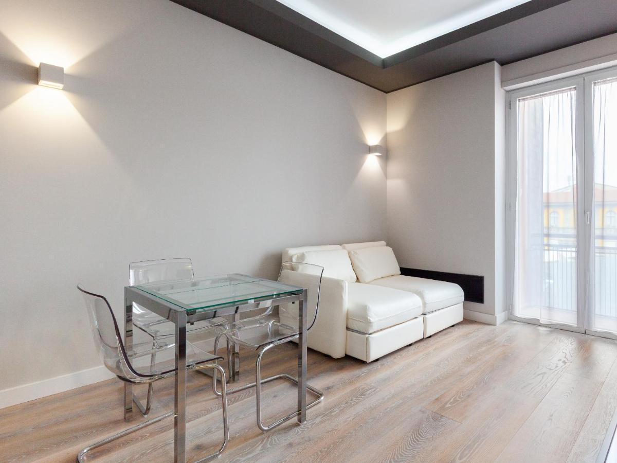 Easyhomes-City Centre Suites Милан Экстерьер фото